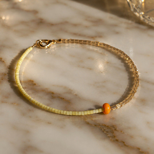 Armband mit perlen versehen - armband,